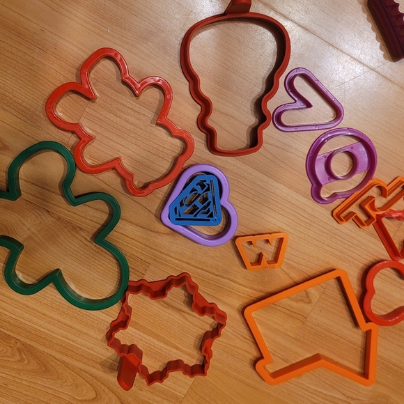 Cutters for cookies and fondant - Picture 3 of 3